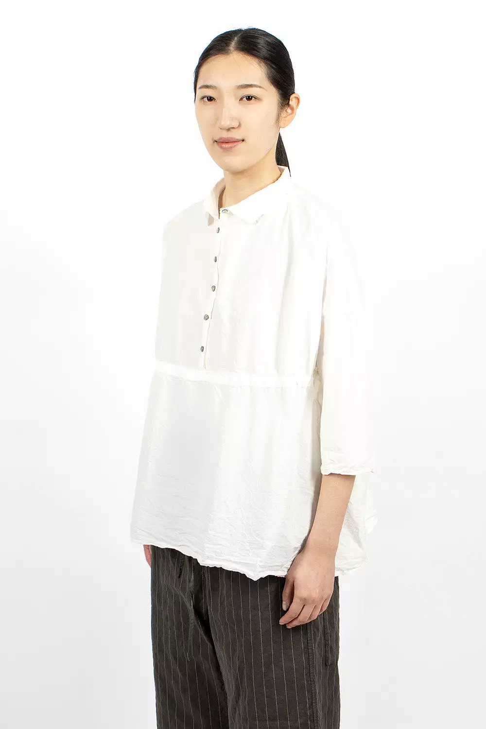 12_117 Milk Drawstring Collar Shirt