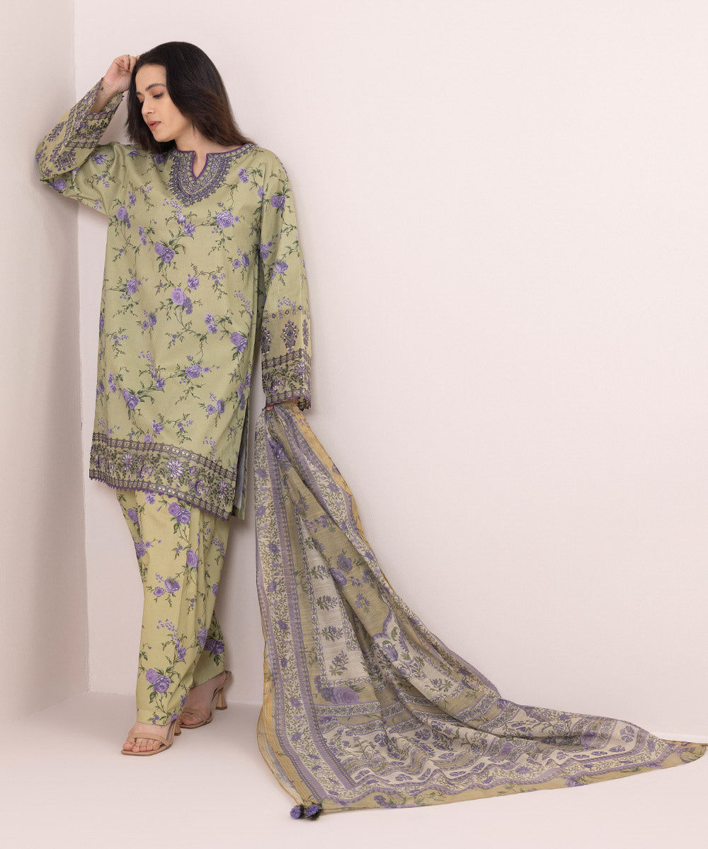 3 Piece Embroidered Lawn Suit for Women