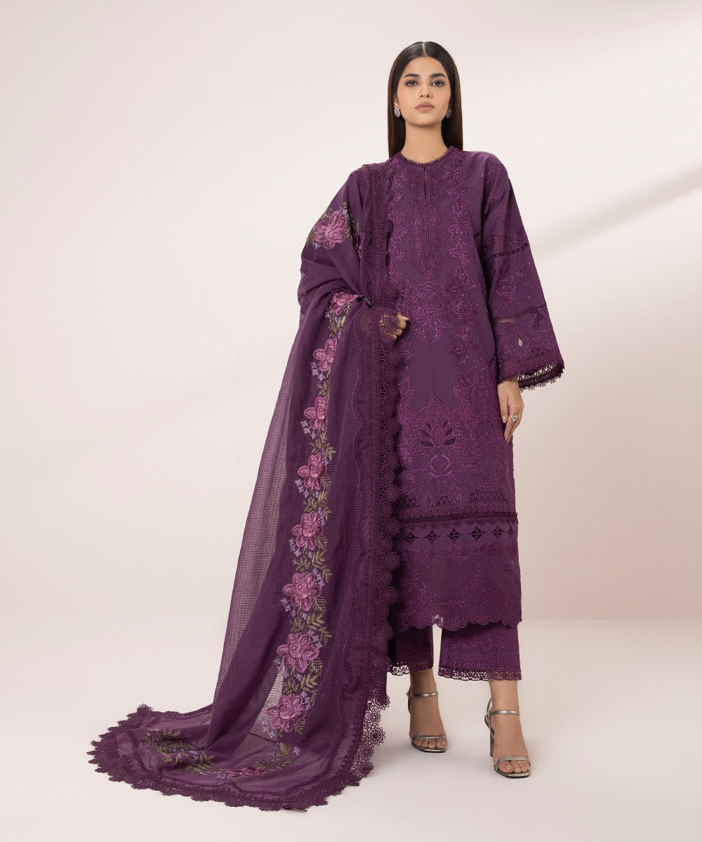 3 Piece Embroidered Lawn Suit – Buy Online Now!