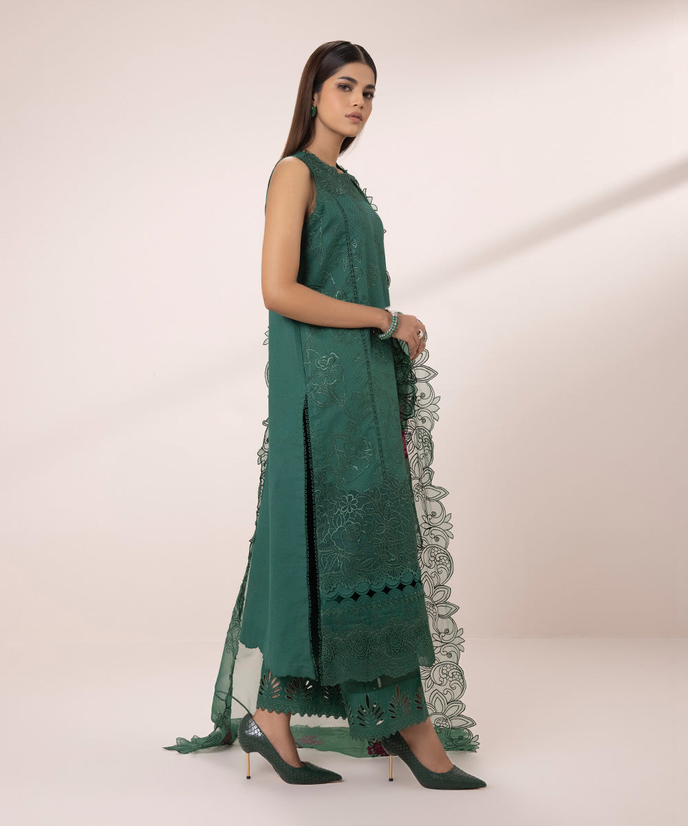 3-Piece Jacquard Suit with Embroidery