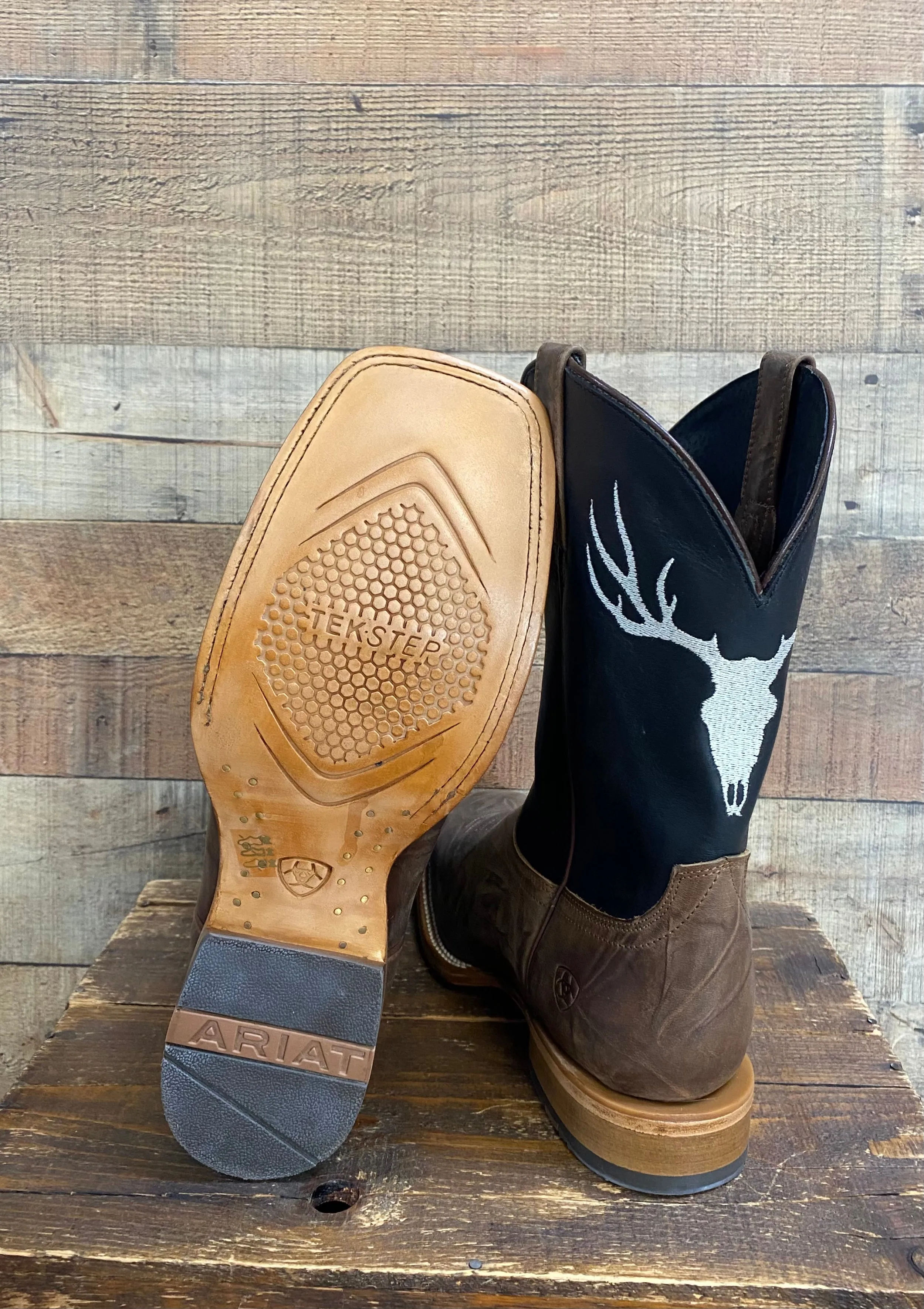 Ariat Crosshair Rifle Western --> Ariat Western Crosshair Rifle