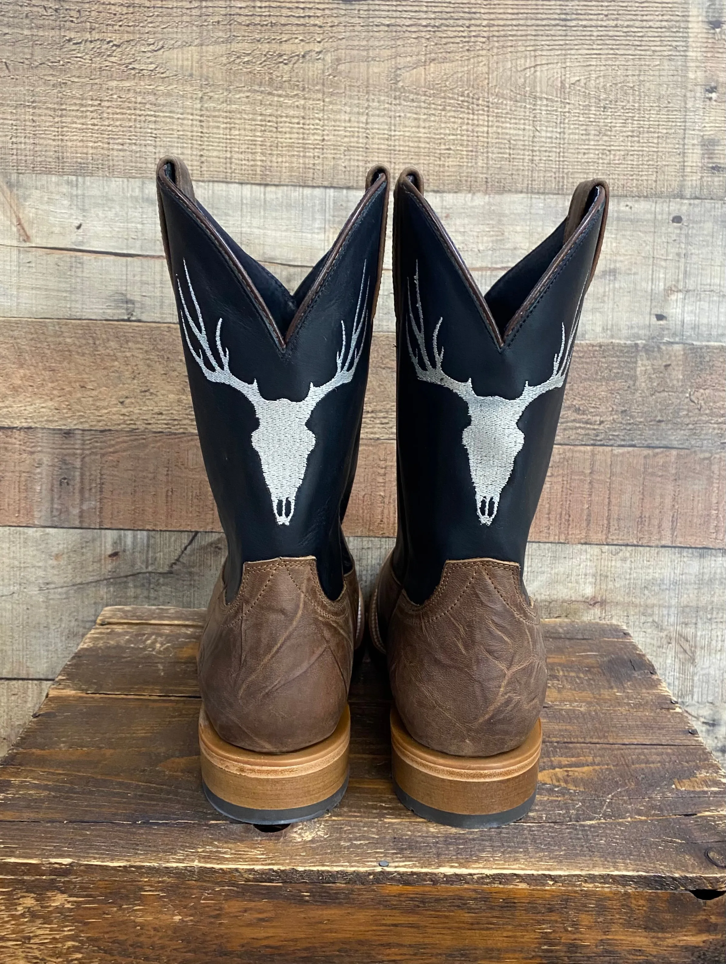 Ariat Crosshair Rifle Western --> Ariat Western Crosshair Rifle