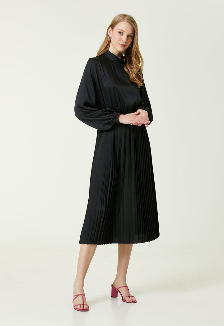 Black pleated midi dress for clubbing