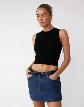 Cooran black crop top