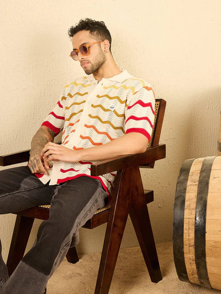 Ecru striped crochet shirt with wavy patterns.