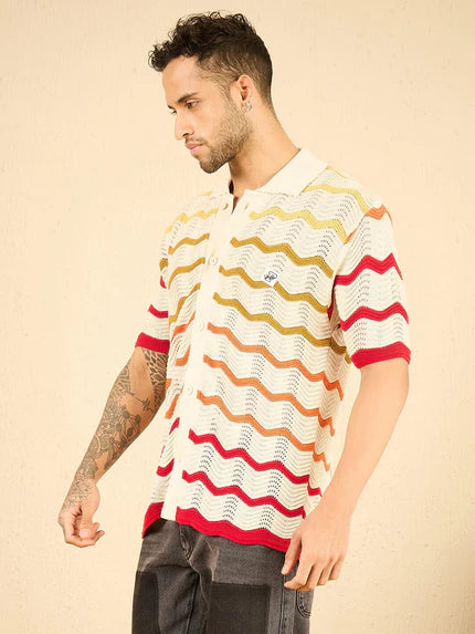 Ecru striped crochet shirt with wavy patterns.