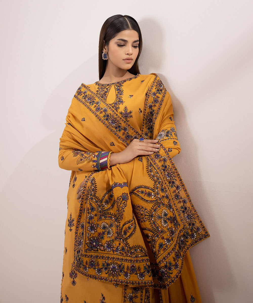 Embroidered 3 Piece Lawn Suit