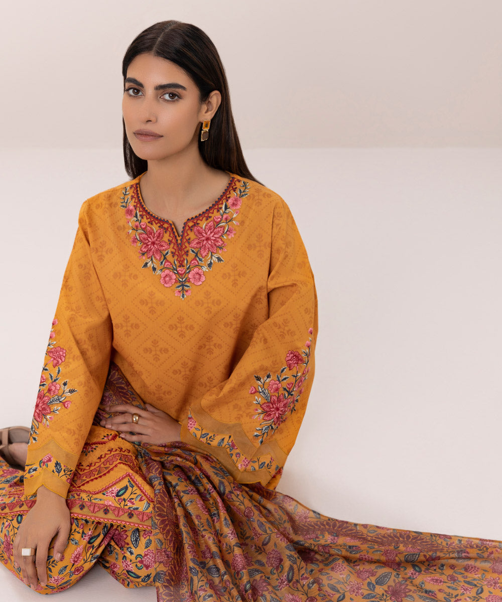 Embroidered Jacquard Suit - 3 Piece