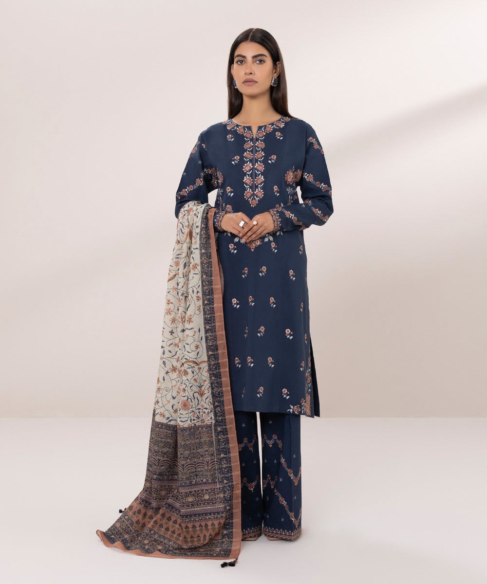 Embroidered Lawn Suit - 3 Piece | Shop Now