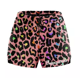 Eye-catching vintage shorts with a hint of sass - Find them now!