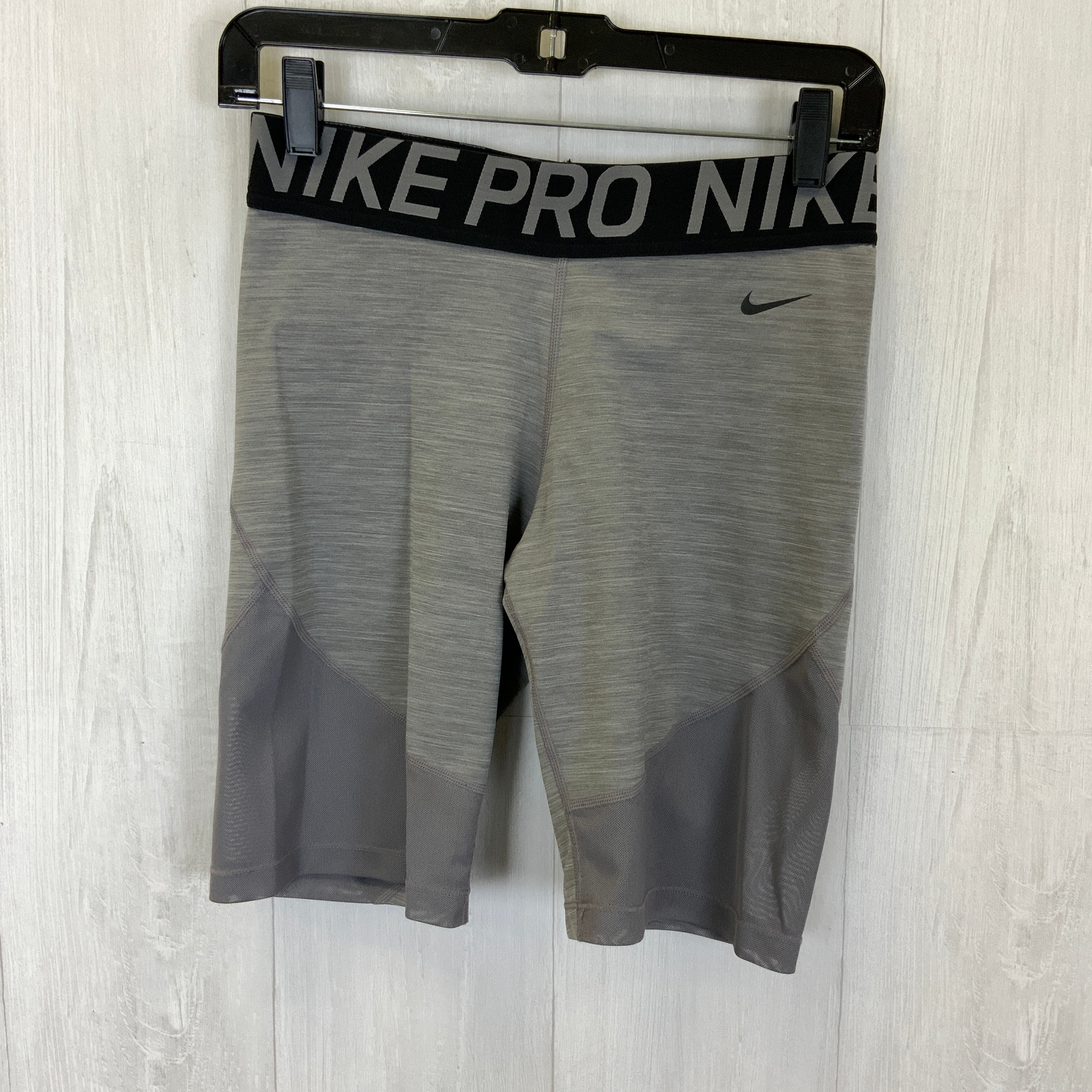 Nike Apparel Athletic Shorts Size L