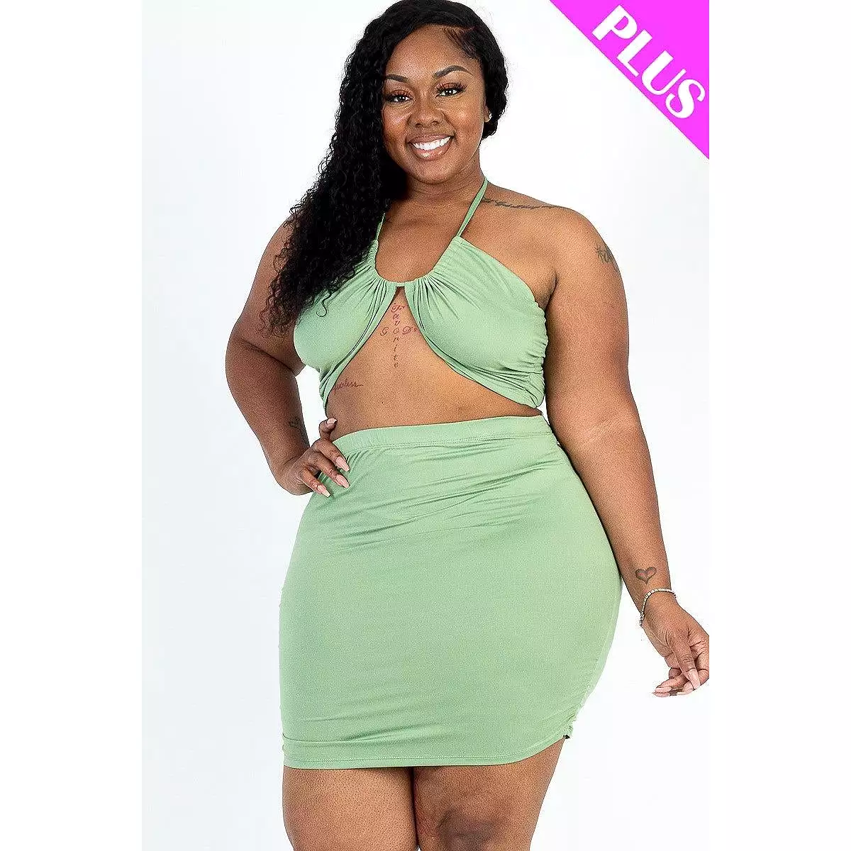 Plus Size Crisscross Halter Top & Ruched Mini Skirt Set (Sexy & Solid)