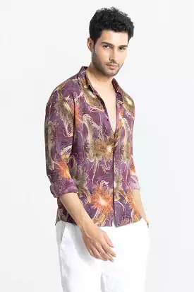 Purple shirt with abstract ambiance